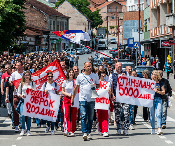 Lunga vita alla solidarietà internazionale i lavoratori della Falc Est